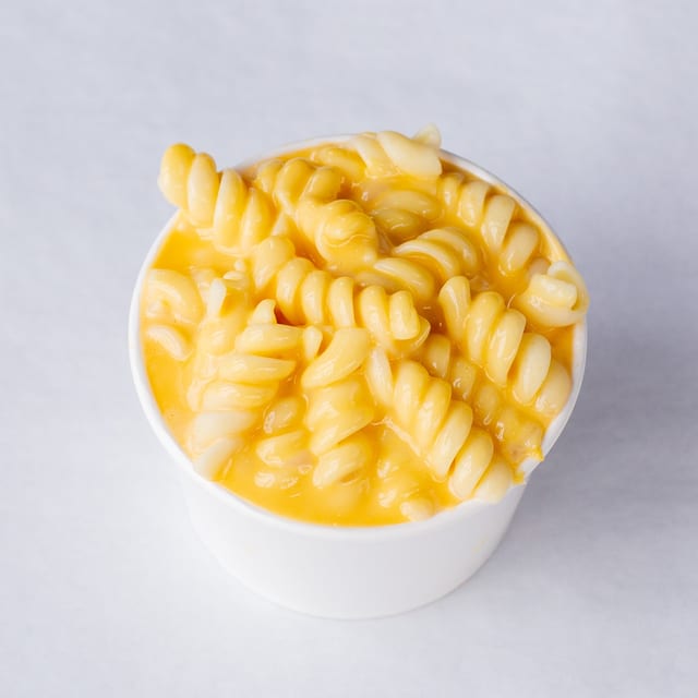 Mac & Cheese Tray (Serves 10–12).