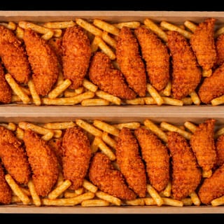 🔥 Nashville Chicken Tenders Meal (Serves 10)