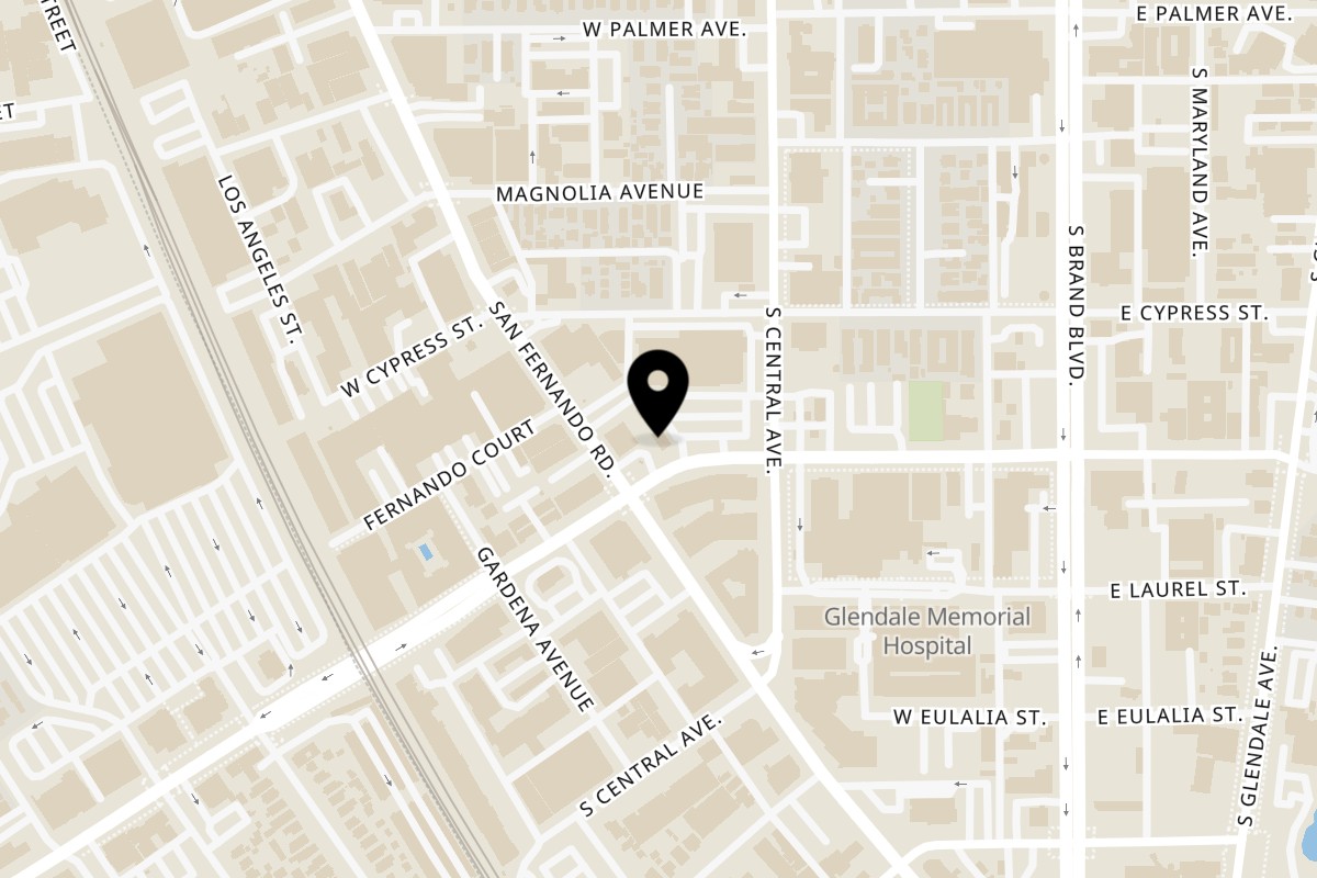 Map showing the location of Cluck & Smash on 4000 San Fernando Rd in Glendale